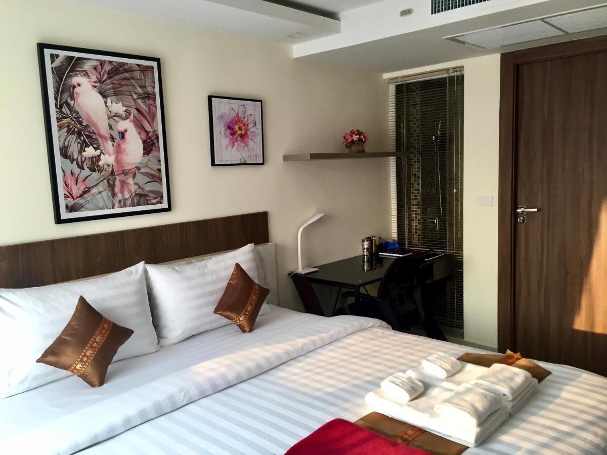 Luxury Business Suits In Grand Avenue By Pattaya City Estates Exterior foto